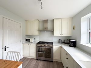 Kitchen- click for photo gallery
